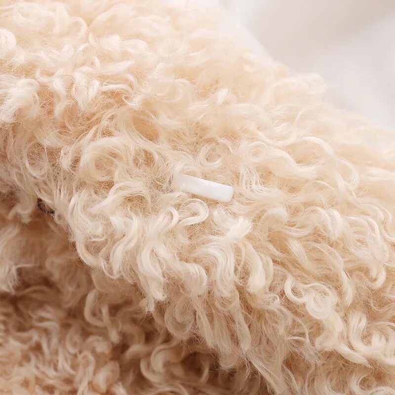 Мех искусственный кудрявый. Меховая овчина. Как называется мех ягненка. Куртка с кудрявым мехом. Как называется мех ягненка.