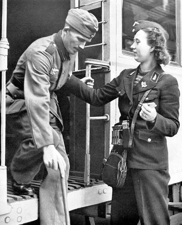 немки вторая мировая. немецкие женщины во второй мировой войне. вторая мировая женщины. немки второй мировой войны. ли миллер.