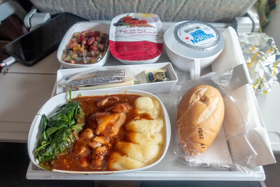 Кошерное питание emirates. Флай дубай москва дубай кормят ли. Флай дубай еда на борту. Кошерное питание emirates. Питание на самолете москва дубай флай дубай.