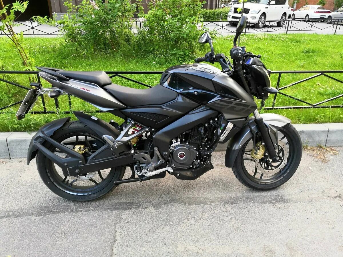 Купить мотоцикл пульсар. Пульсар ns200. Мотоцикл Bajaj Pulsar 200 NS. Bajaj Pulsar ns200. Bajaj Пульсар ns200.