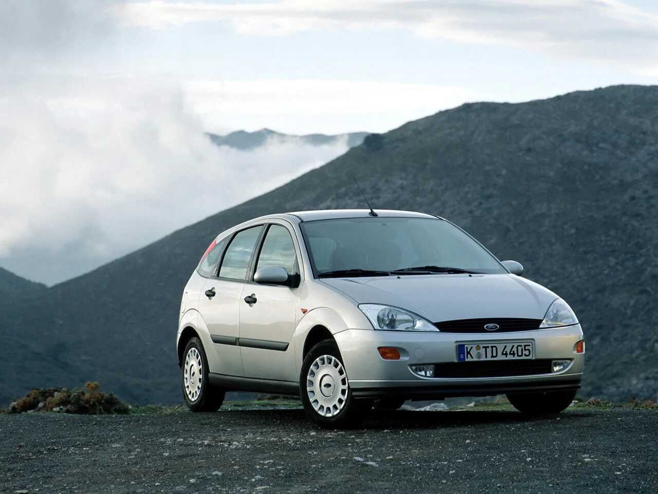 Форд фокус 1998 седан. Ford focus 2001. Ford focus 1998-2001. Ford focus 1998 хэтчбек. Ford focus 1998.