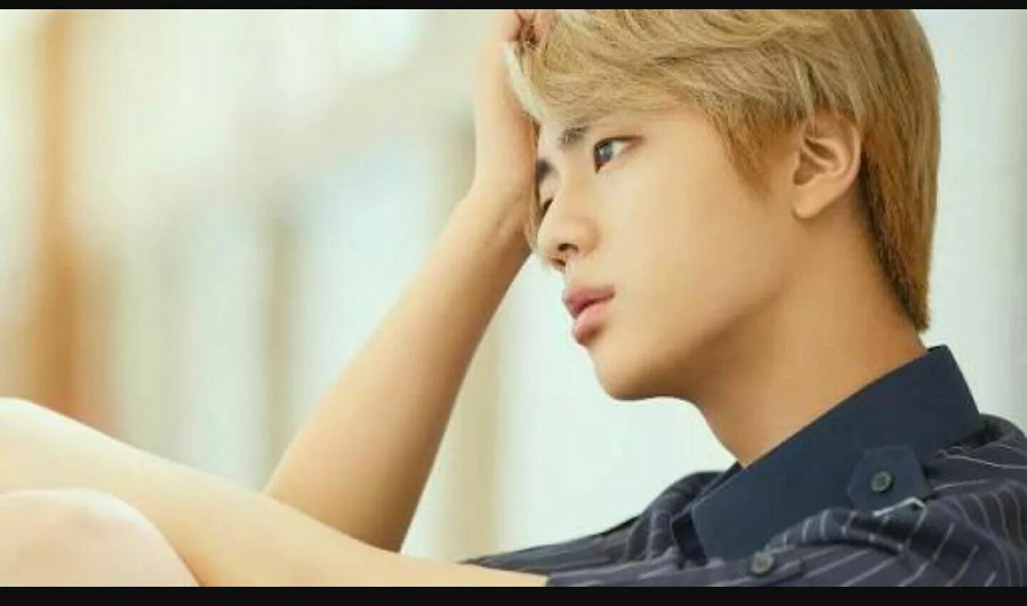 Shiningawards com most handsome bts member updated. Jin BTS. BTS Jin блондин. Джин и Тэхен. Тэхен профиль.