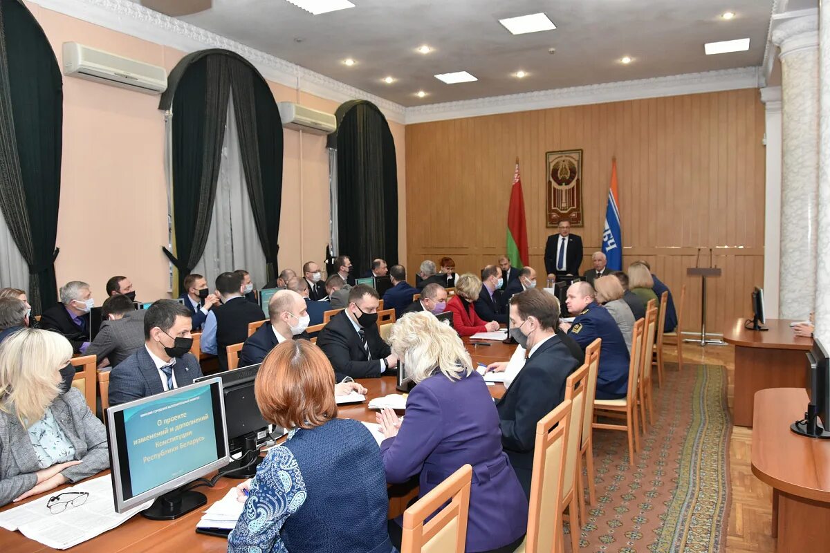 Минский филиал белорусского. Фото переговоров в Минске 2022.