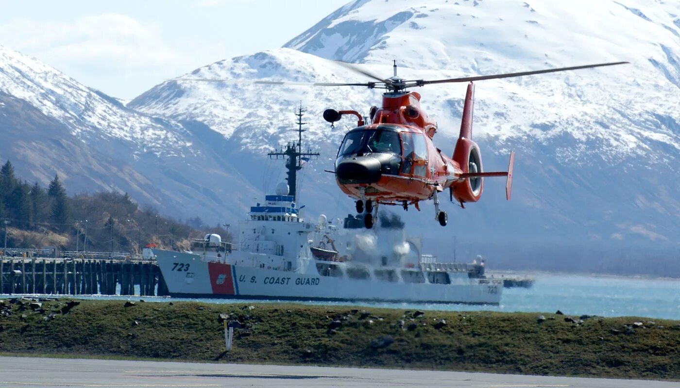 События в аляске. Кадьяк Аляска. Кодиак Аляска. Береговая охрана НАТО. Береговая охрана армии США.
