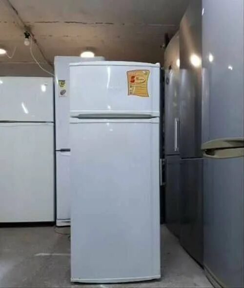 Прием холодильников бу. Холодильник бу трехкамерный. Холодильник бу Буран. Бу холодильник рядом Восход. Горизонтальные картинки скупка холодильников много.