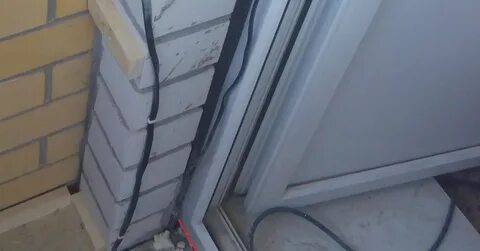 Утеплить балконную дверь деревянную