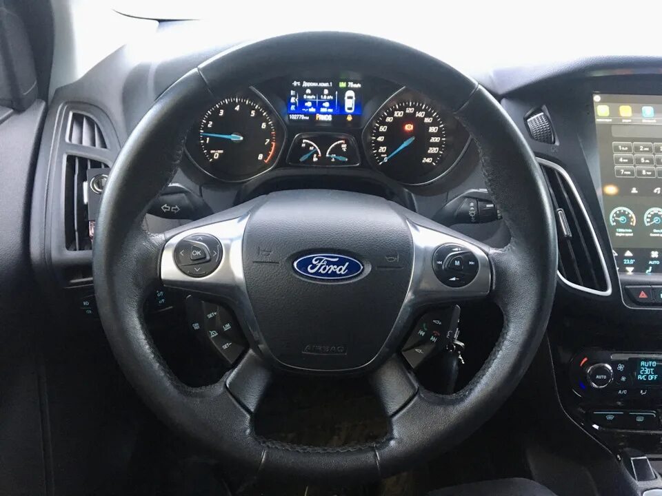 Форд экоспорт 2019 кнопки в машине. Включить круиз фокус 3. Включить круиз фокус 3. Включить круиз фокус 3. Круиз контроль форд фокус 3 рестайлинг.