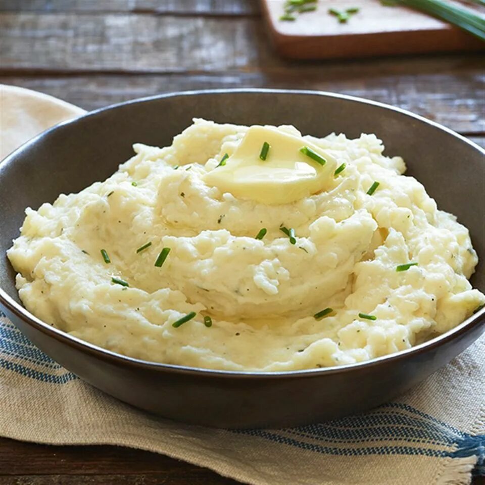 Простой рецепт вкусного пюре. Толченка. толчёнка картофельная. толченка для пюре. картопляне пюре.