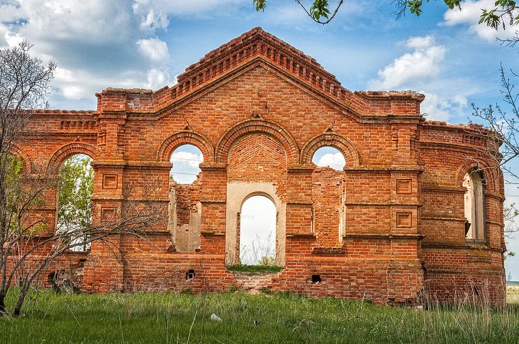 Золотое (Саратовская область) храм. Саратовская область село золотое Церковь. Заброшенные церкви Саратовской области. Золотая гора Саратовская область. Погода село розовое