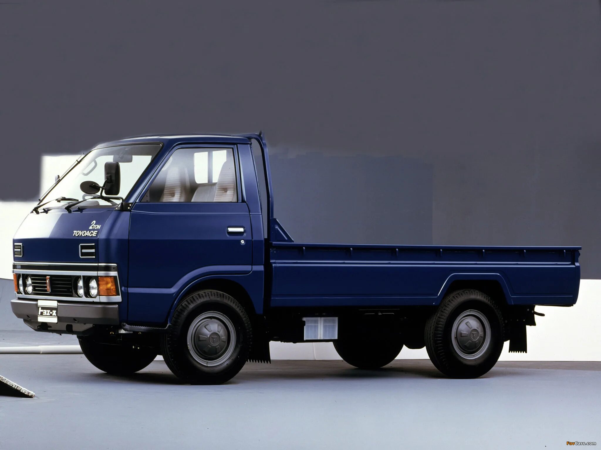 Toyota TOYOACE. Грузовая Toyota TOYOACE. TOYOACE Toyota TOYOACE грузовик. Toyota TOYOACE 1985.