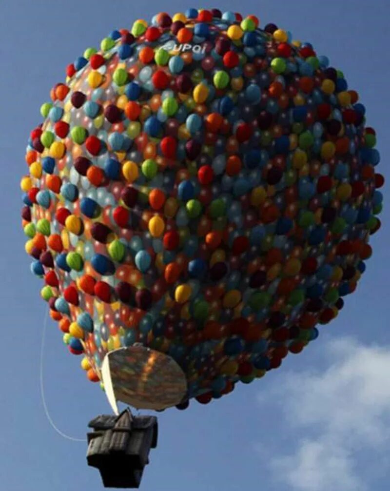 Сколько шар должно быть. Необычные воздушные шары. Воздушный шарик. Необычный воздушный шар. Огромные воздушные шары.