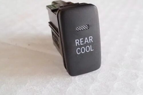 Кнопка противотуманных фар caldina 195. Кнопка cool. Rear cool кнопка в ипсуме. Кнопка cool. Прямоугольная кнопка toyota.