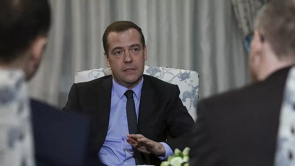 Премьер министры уходят в отставку. Премьер министр великобритании джонсон. Премьер министр британии сунак. Премьер министры уходят в отставку. Премьер министры уходят в отставку.