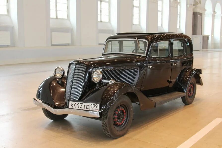 Первая машина газ. ГАЗ м1 эмка. ГАЗ м1 и Форд. Автомобиль ГАЗ м1 эмка. ГАЗ м1 эмка 1930.