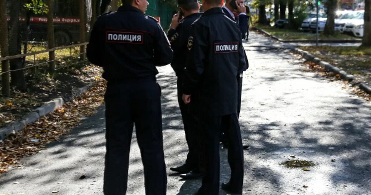 Много полиции в городе в