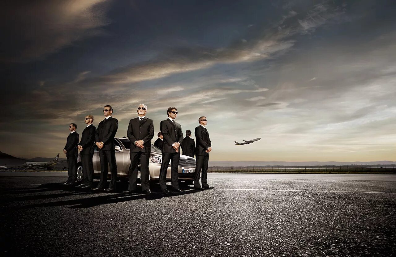 Тренировки телохранителей. Пультовая охрана гбр. Охрана фон. Под верной охраной. Вооруженная охрана.