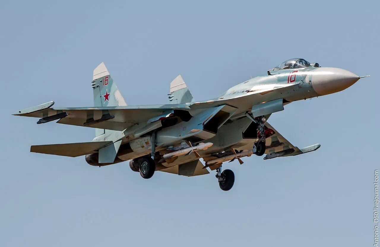 Су-27 рекорд скороподъемности. Су-27п ссср. Су-27п ссср. Су 27п. Су 27 прототип.