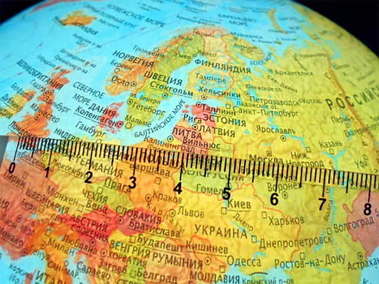 Глобус карта. Измерение расстояний на глобусе. Определение расстояний по глобусу. Измерение расстояния по глобусу.