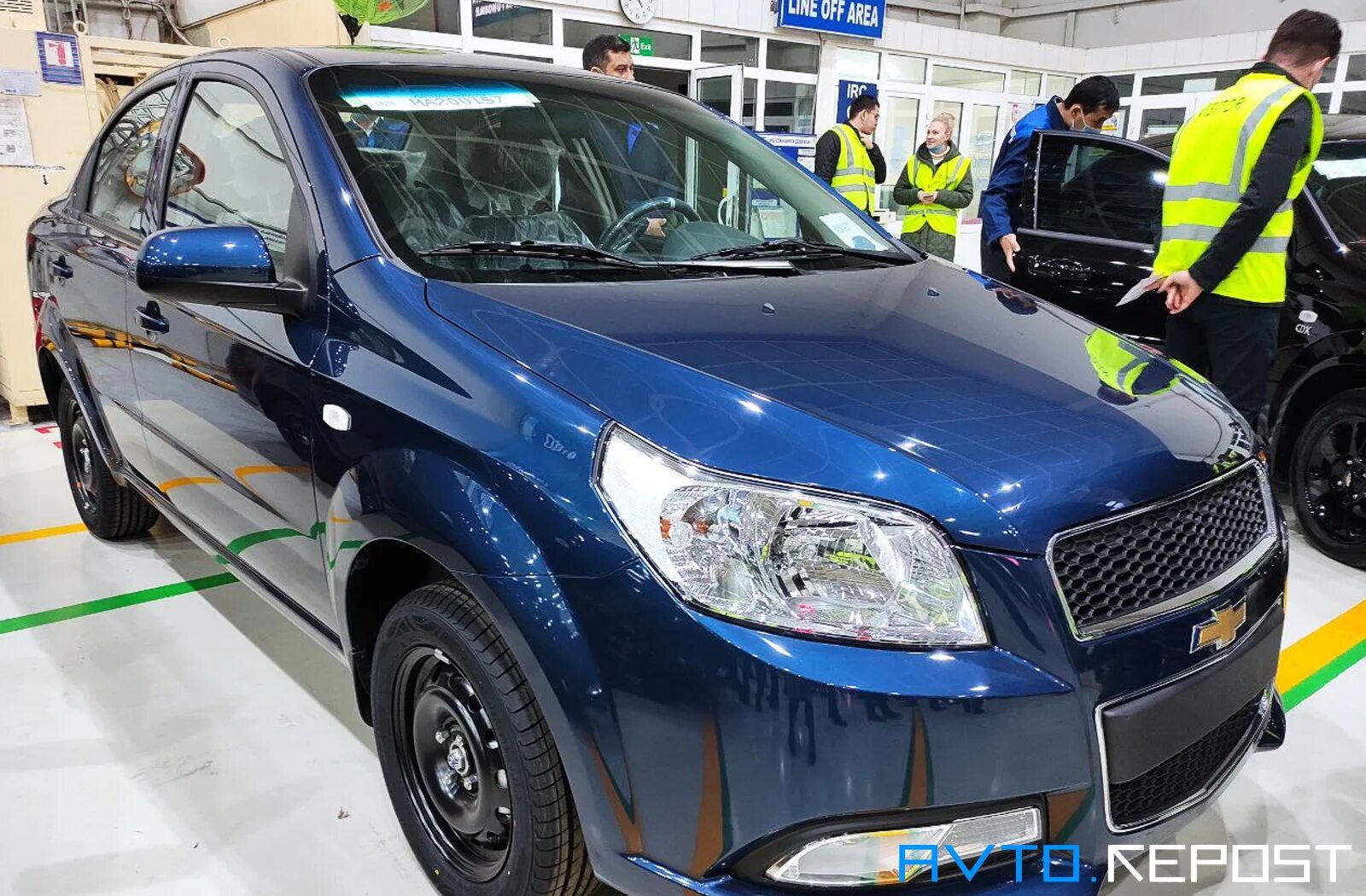 Значок meet. Кобалт darkmoon blue. Metin collection. Meet формы глагола. Кнопка с цифрой 3.