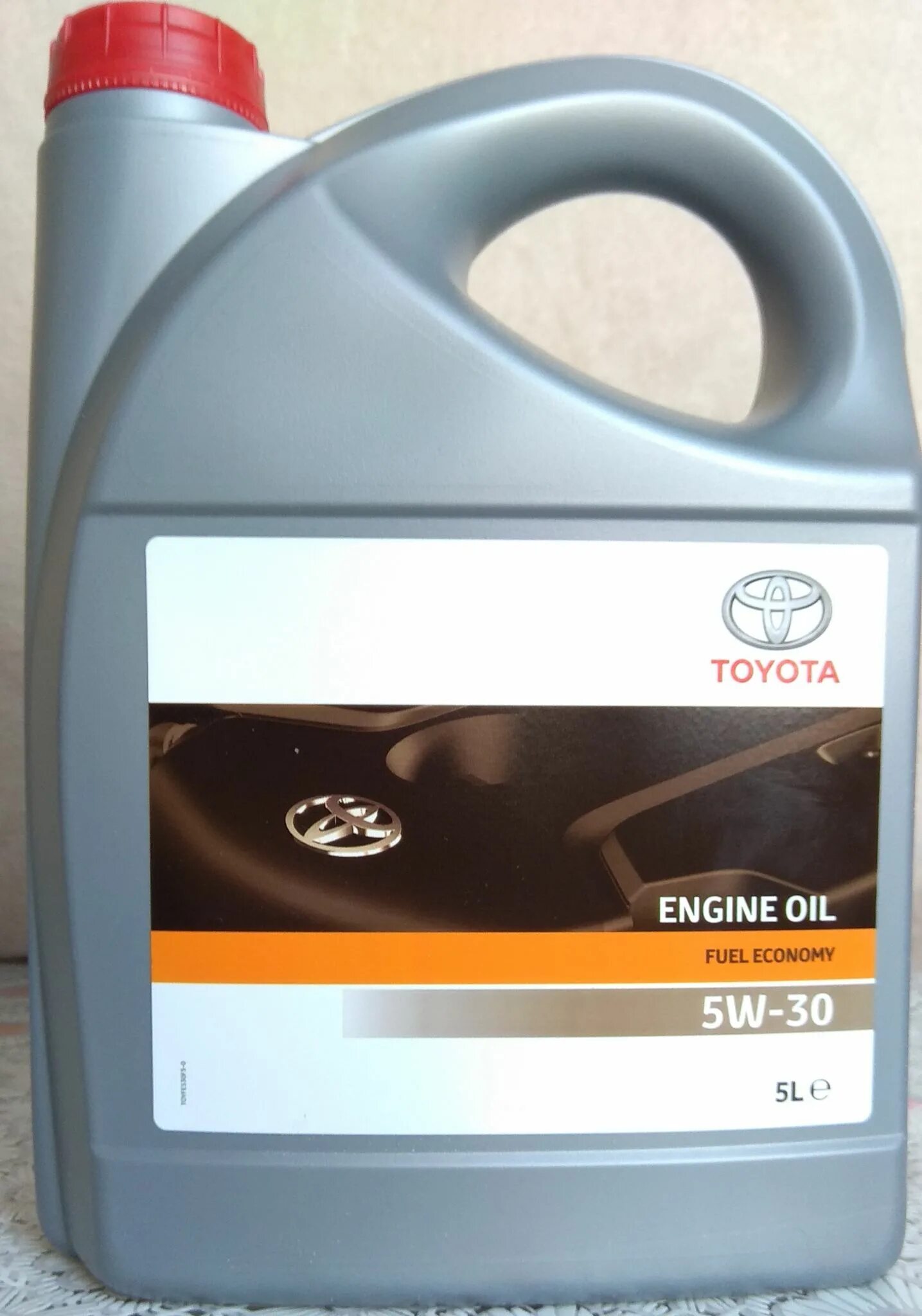 Масло 5w30 краснодар. Toyota engine Oil 5w-30. Toyota 5w30 PFE. Тойота 5w30 5л артикул. Engine Oil 5w 30 Тойота артикул.