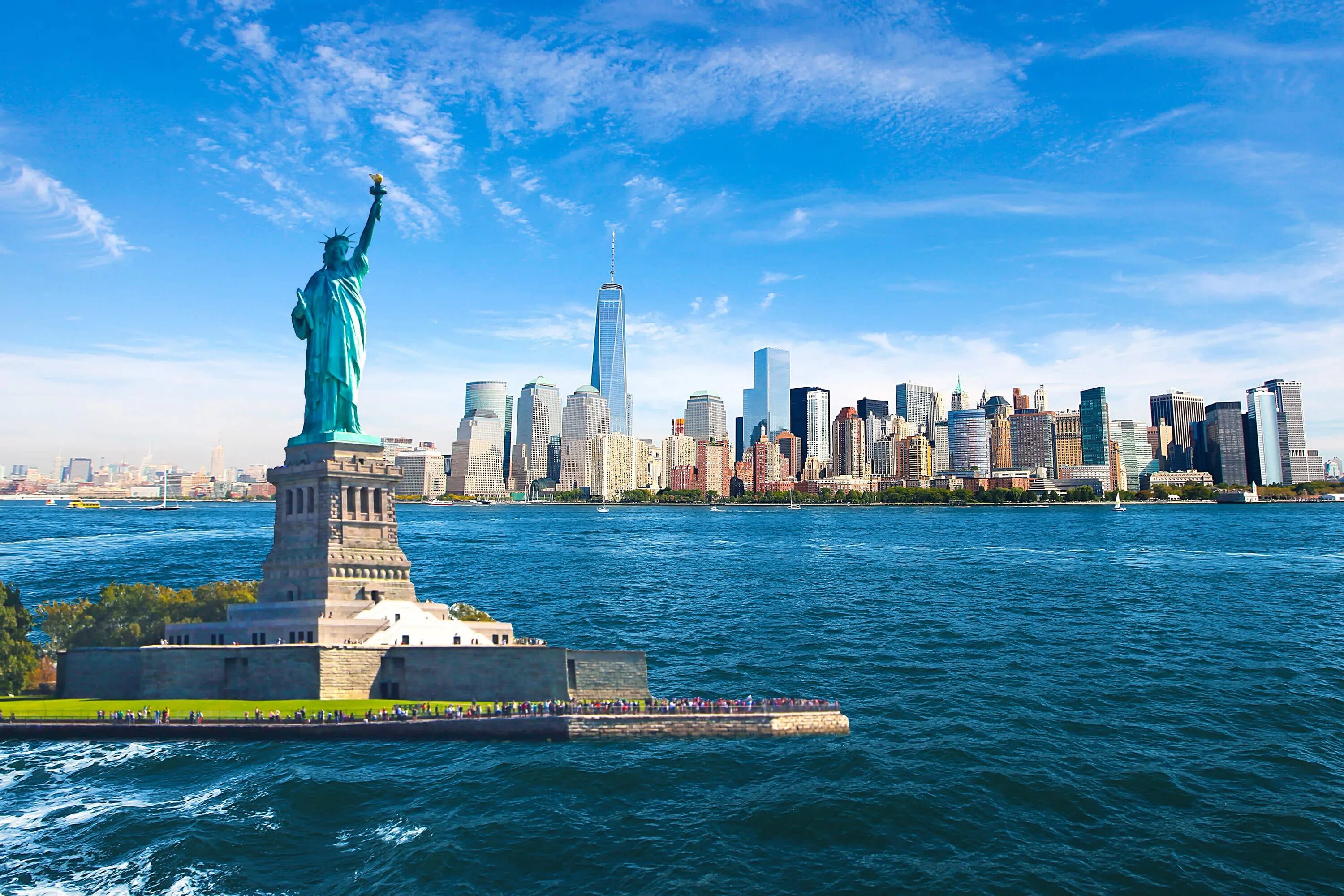 Покажи видео америка. Статуя свободы Нью-Йорк. Нью-Йорк бстатуясвободы. Нью Йорк стадия свободы. НЬЮЙ РРК статуя свободы.