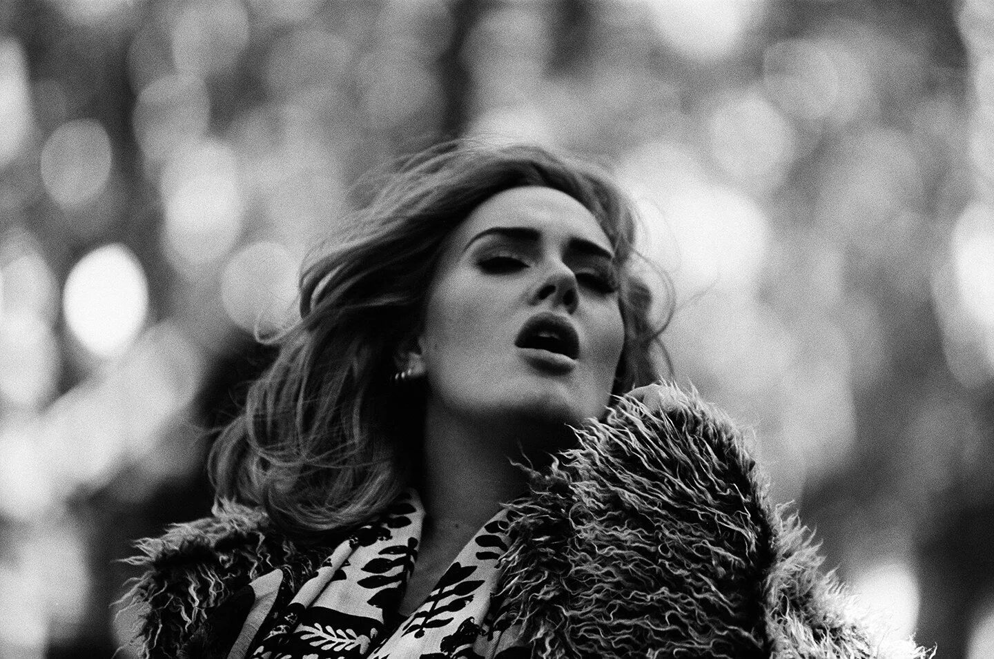Adele сейчас. Слушать adel. Adele "25". Слушать adel. Adele laurie blue adkins.