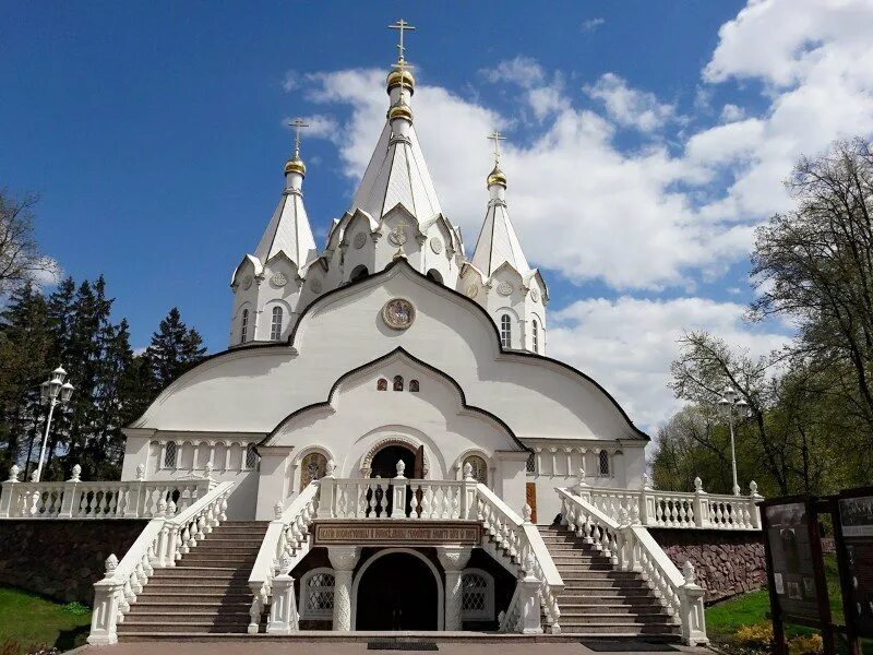 полигон в бутово мемориал. литургия полигон бутово. патриарх кирилл в бутово. бутовский полигон служба. бутовский полигон служба.
