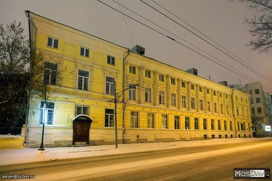 Штаб Московского военного округа Пречистенка. Усадьба Всеволожских на Пречистенке. Здание штаба Московского военного округа на улице Пречистенка 19 век. Усадьба Всеволожского. Пречистенка, 7.. Городская усадьба всеволожских