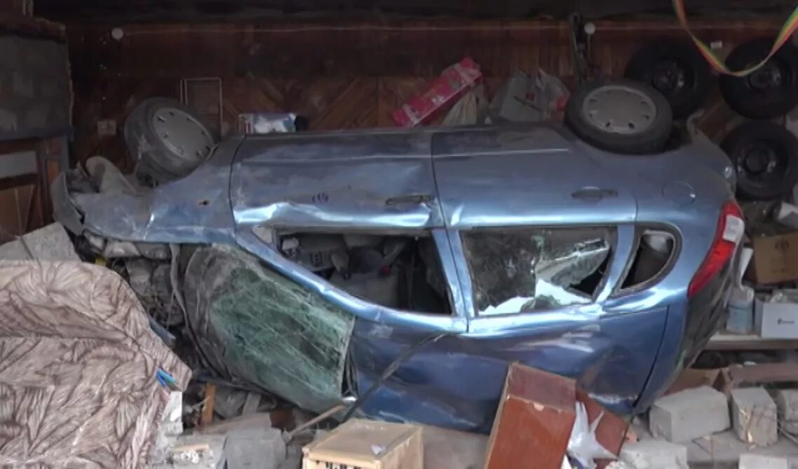 происшествия вятских полянах сегодня. происшествия в вятских полянах. дтп вятские поляны сосновка. автобус вятские поляны. вятские поляны перевернулась приора.