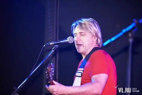 Горький парк певец