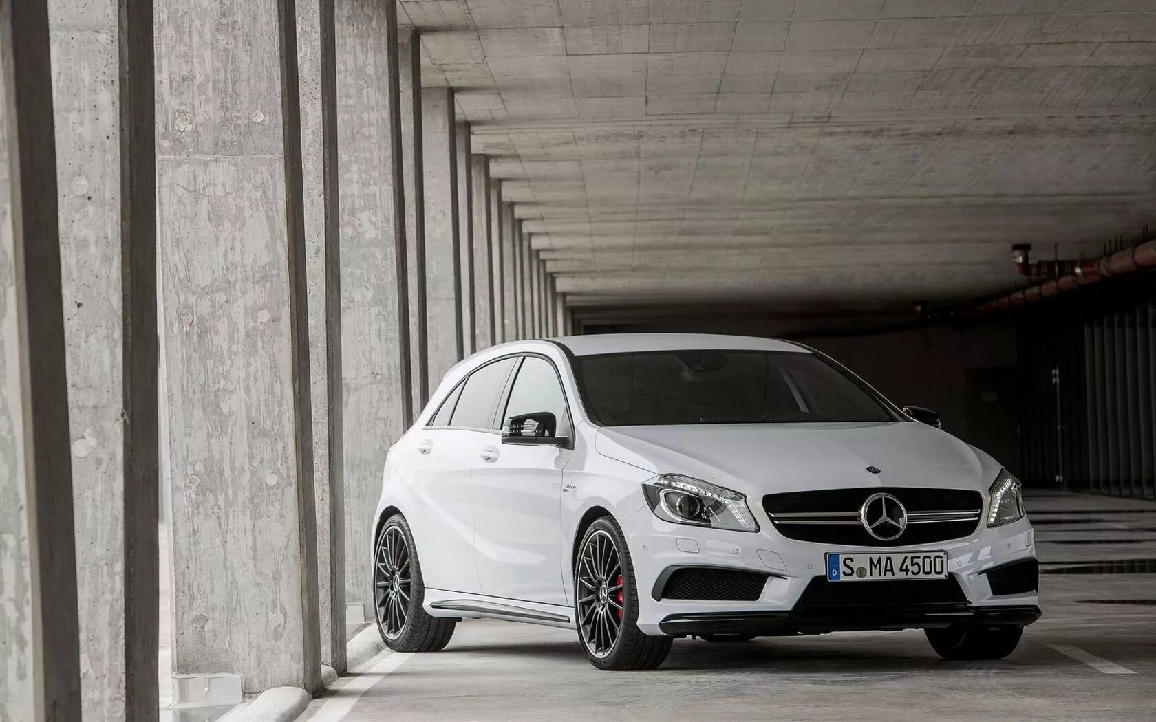 Амг 28. Амг 53. E53 amg 2021. Mercedes a45 amg 2021. Mercedes e class coupe 2012.