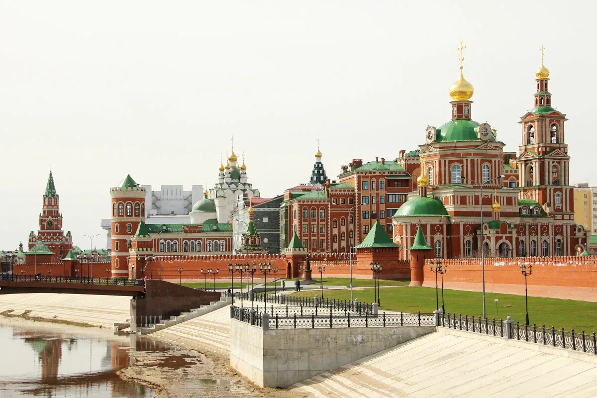 Панорама улиц йошкар олы. Йошкар-Ола Кремль. Йошкар-Ола набережная панорама. Йошкар-Ола Фринди. Панорамное фото Йошкар Ола