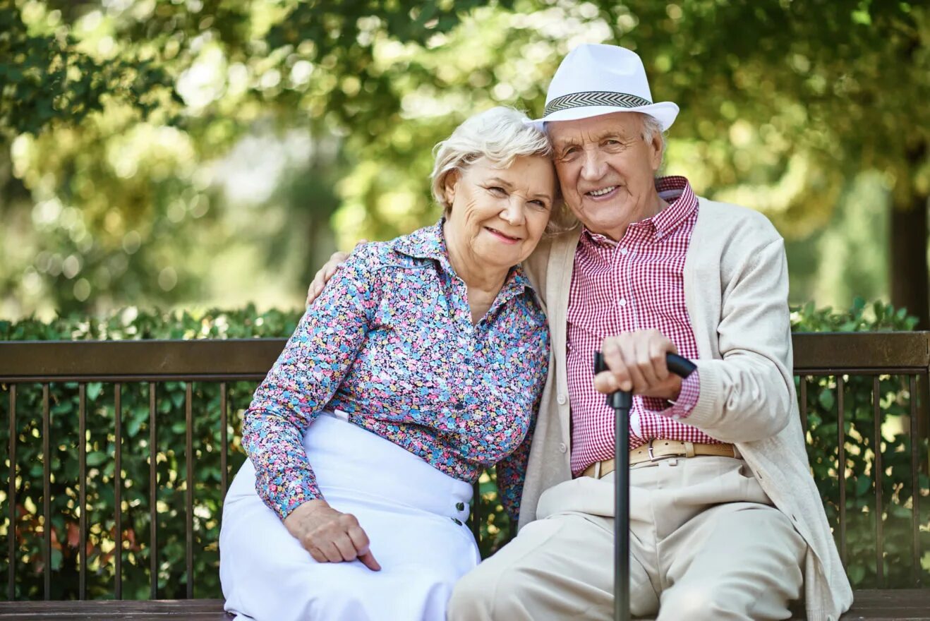 S s пожилые люди. Пожилые люди. Счастливые пожилые люди. Счастливые пенсионеры. Счастливые старики.