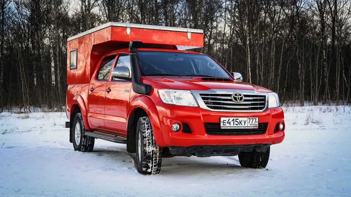 Модуль в пикап. Toyota Hilux жилой модуль. Тойота Хайлюкс с жилым модулем. Жилой модуль на Хайлюкс. Кунг автодом Hilux Pickup.