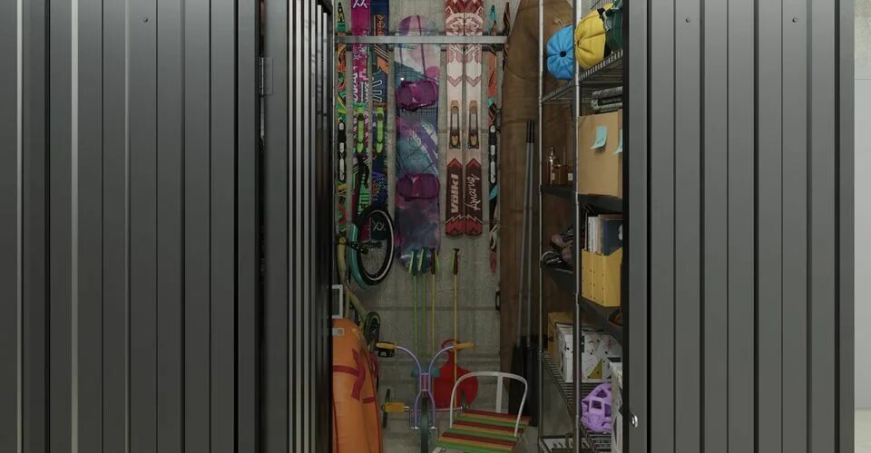 Кладовые помещения бутово парк 2. Кладовка в жилом комплексе. Кладовая в подземном паркинге. Склад для хранения личных вещей. Кладовки пик саларьево.