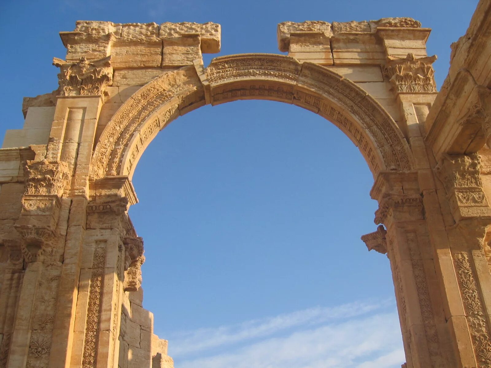 Арка. Триумфальная арка Пальмира. Арка Септимия севера Пальмира. Триумфальная арка древняя Греция. Арка Септимия в Пальмире.