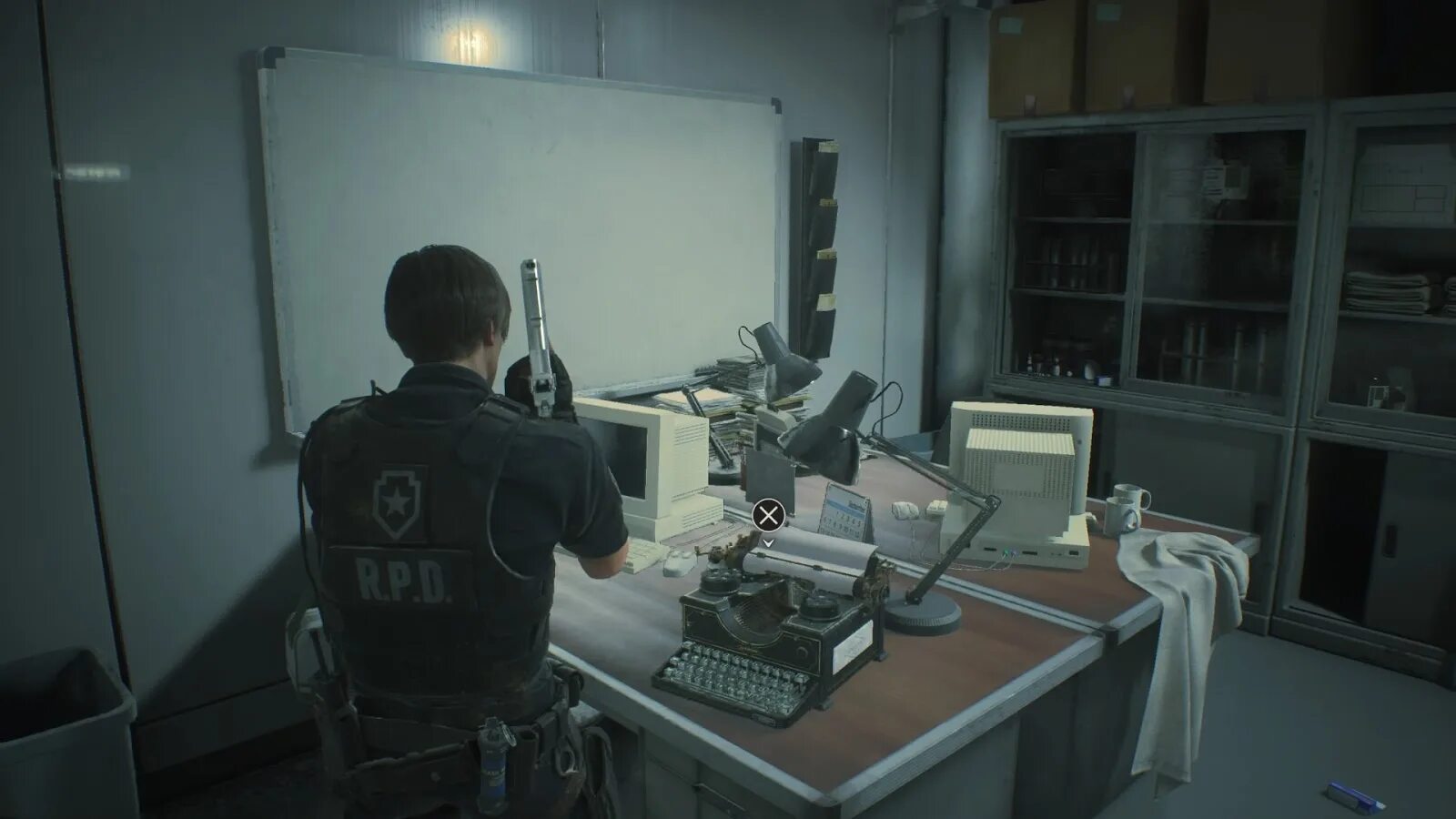 Resident evil 2 nintendo. Resident Evil 2 Remake (ps4). Resident Evil 2 Remake ps4 купить. Resident Evil 2 Remake игра на ультра настройках Редфил. Как открыть Бесконечное оружие в Resident Evil 2 Remake на ps4.