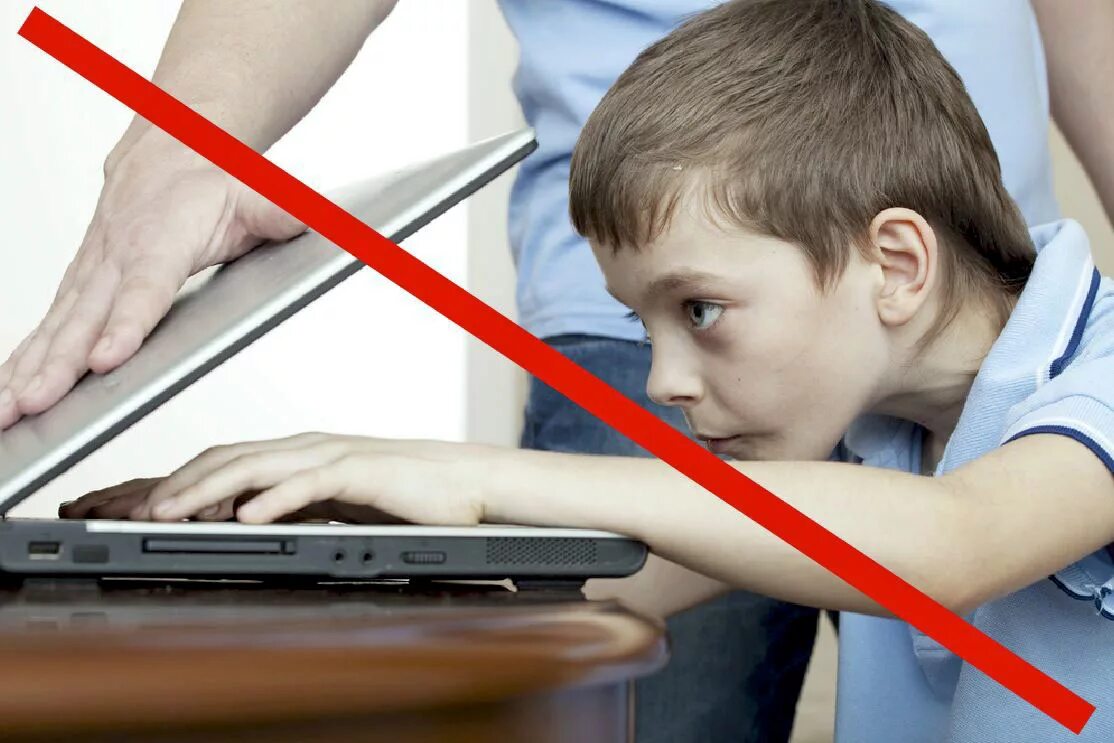 Игровая зависимость у детей. Интернет зависимость у детей. Компьютер для детей. Ребенок зависимый от компьютера.