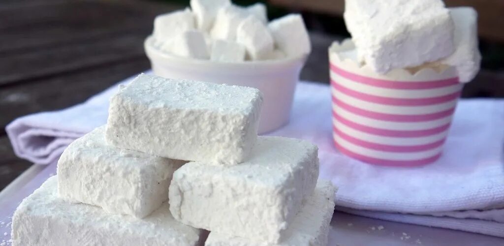 Домашний зефир. Домашние Десерты зефир. Десерты из творога и Marshmallow. Десерт ПП зефир.