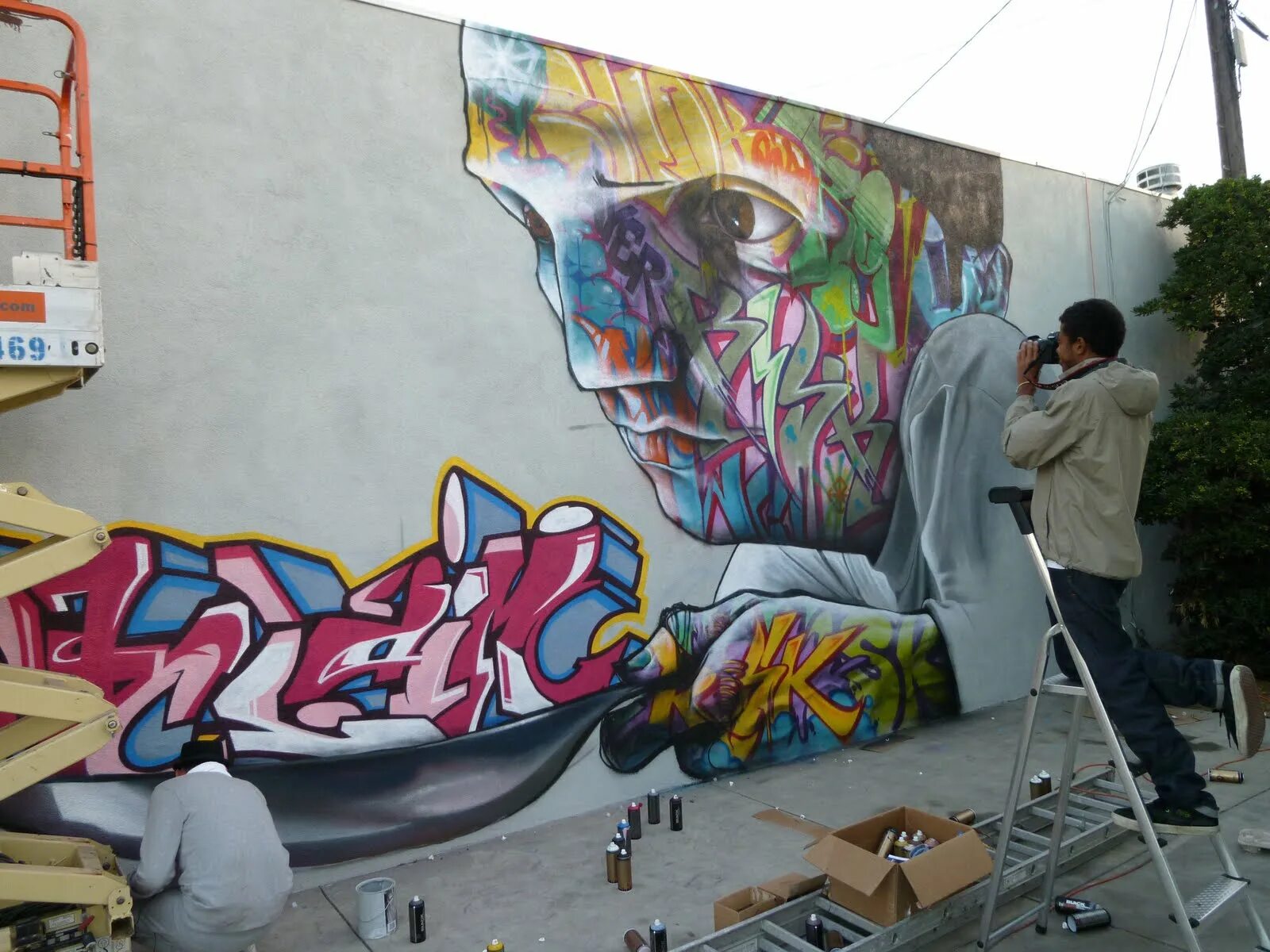 Как называют людей которые рисуют граффити. Maclaim crew. граффити crew. maclaim graffiti. самые знаменитые люди которые занимаются граффити.