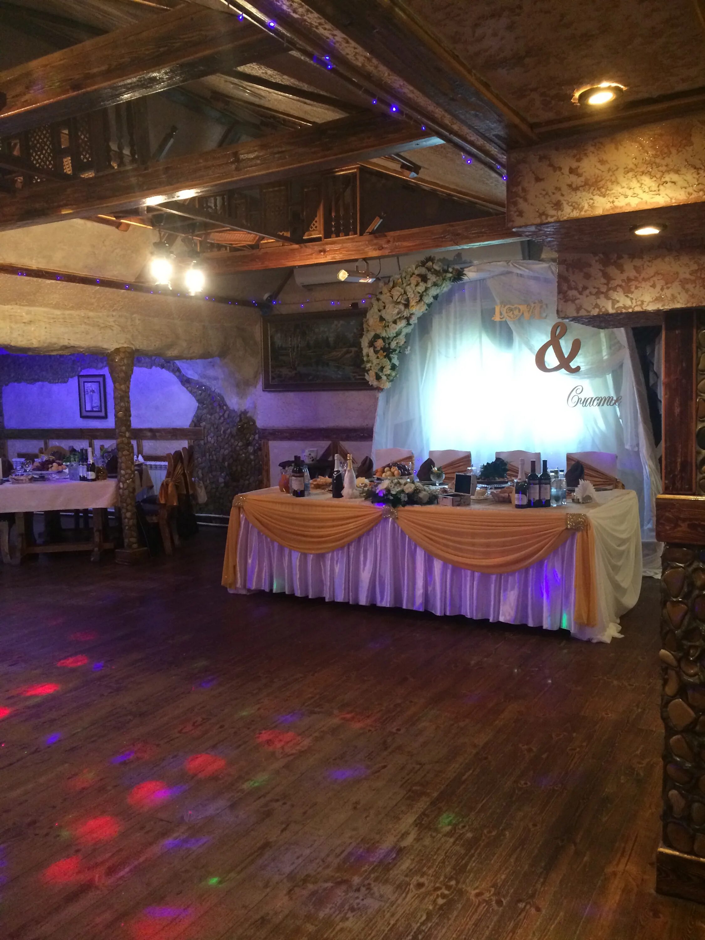 солнечная система химки. юбилейный проспект вл 3а. ресторан сытая деревня на ленинском проспекте. сытая деревня химки меню. благоустройство дворов в химках.