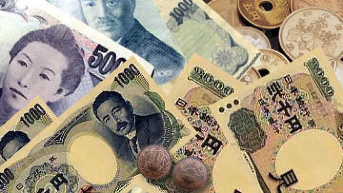 4 миллиона йен. японская йена. 4 миллиона йен. японские деньги. маэдзава юсаку японский миллиардер.