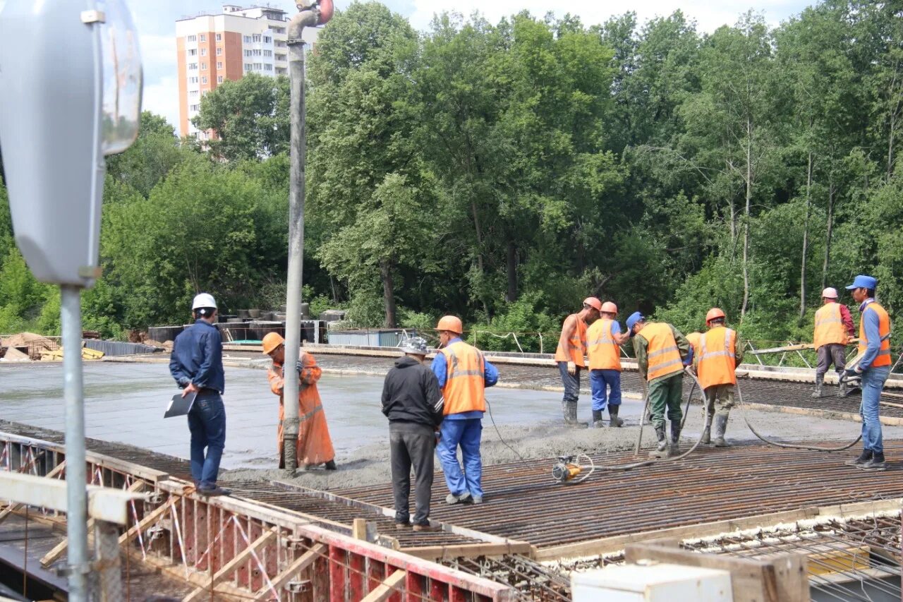 Открыли новый мост. Новый мост Щелково. Мост в Щелково через Клязьму. Мост через Клязьму новый. Новый мост в Щелково год постройки.