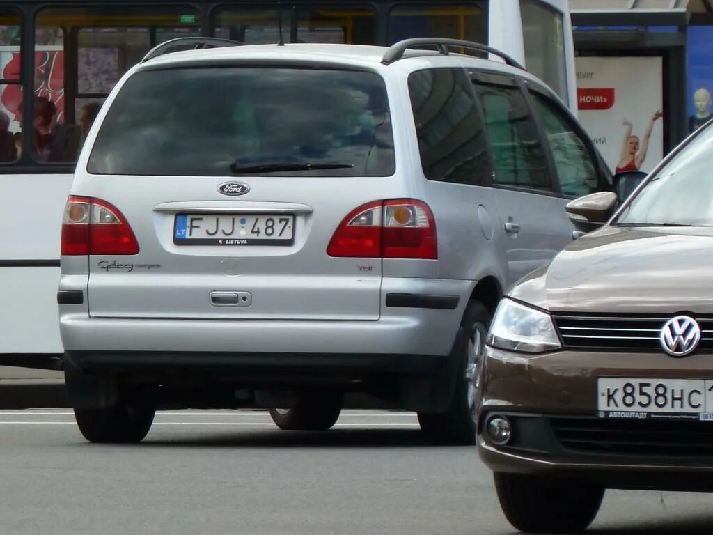 Литва номера автомобилей. Автомобильные номера Литвы. Автономер Литвы. Frz909 Литва номер машины. Литовские автомобильные номера.