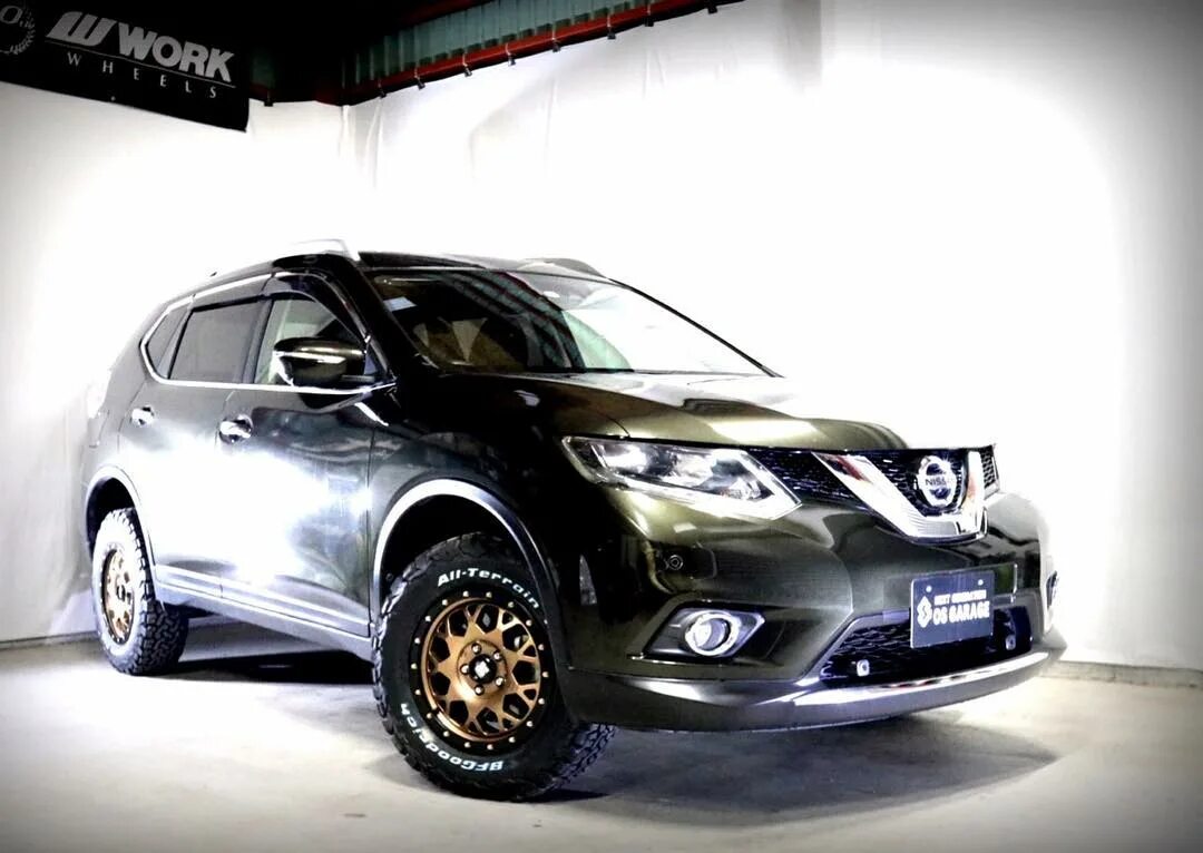 X trail x10. Ниссан х-Трейл т32. Nissan x-Trail t32 Tuning. Nissan x-Trail t32 оффроад. Nissan x Trail t32 off Road Tuning.