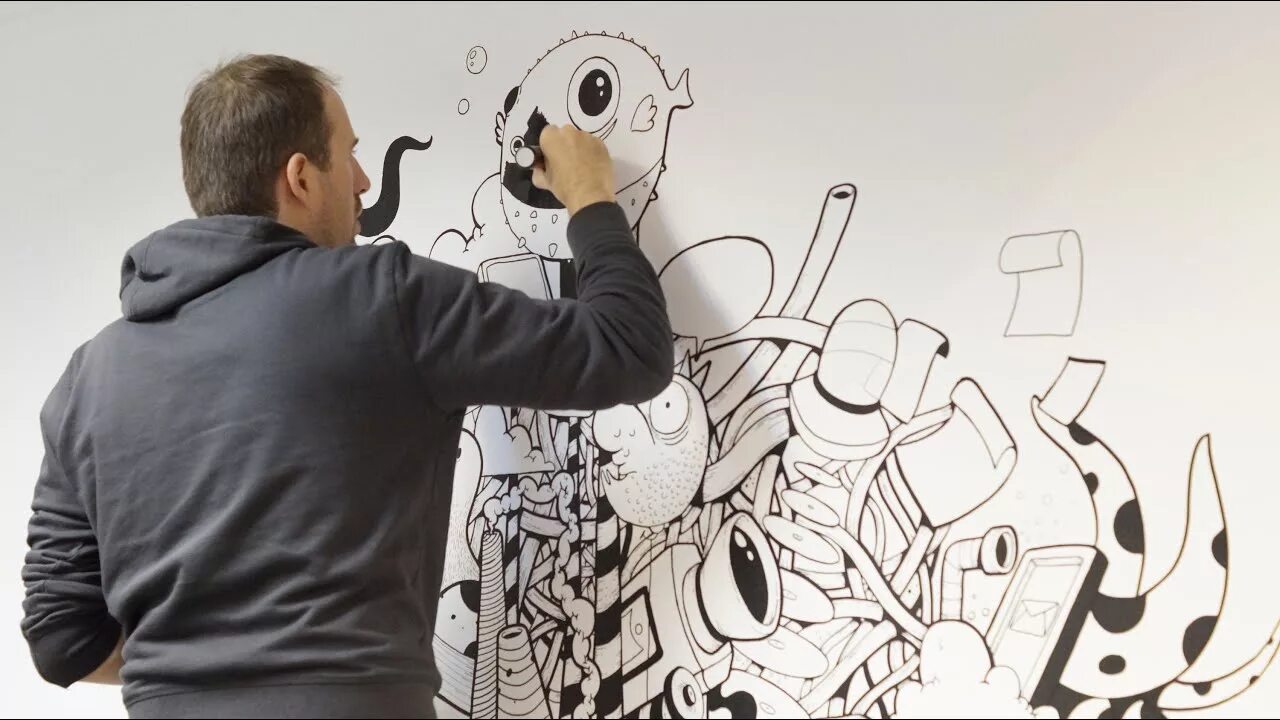 Рисунки на стену игровые. Рисунок на стене в квартире. Роспись стен маркером в интерьере. Игры рисовать на стенах. Игры рисовать на стенах.