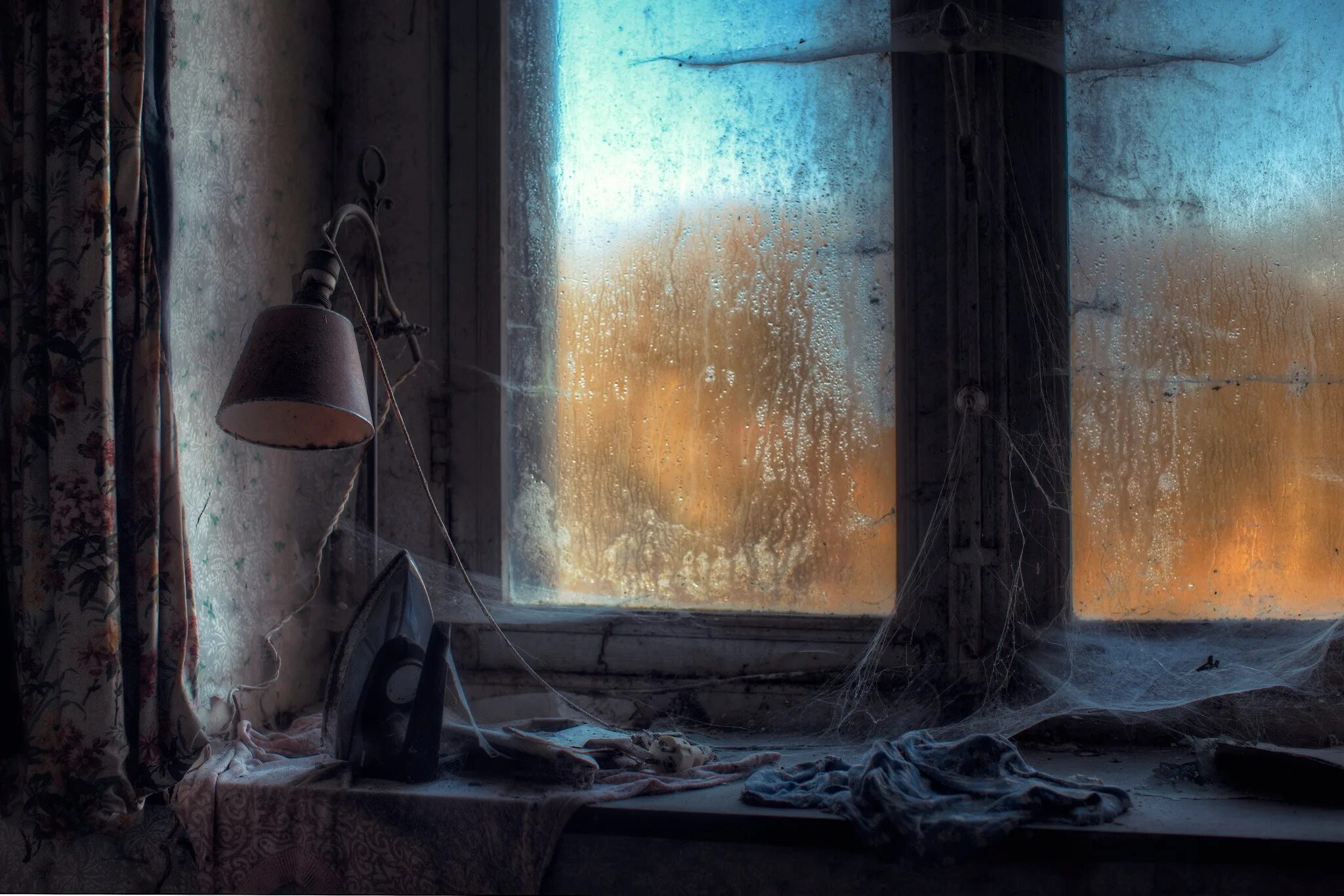 Lamp windows