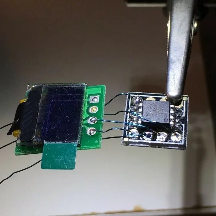 Моргалка на Attiny13