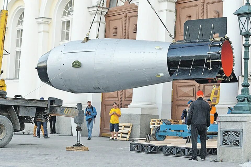 Самая мощная бомба в россии. Ан602 царь-бомба. Царь-бомба (ан602) – 58 мегатонн. Атомная бомба Кузькина мать. Термоядерная бомба ан602 ("Кузькина мать").