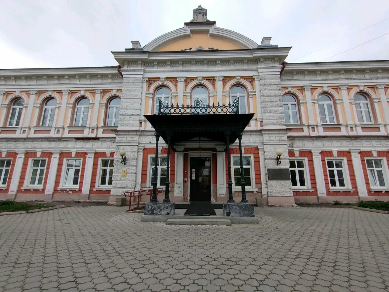 бгуэп байкальский государственный университет. ул. университеты города иркутска. университеты города иркутска. библиотека им распутина иркутск.